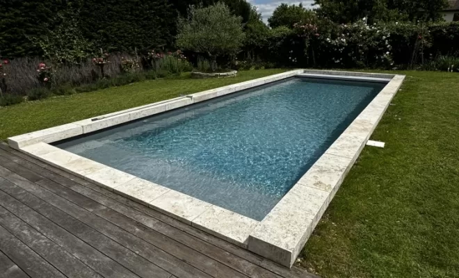 Pisciniste, Chablis, R.S. BATI