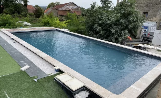 Pose de piscine, Chablis, R.S. BATI