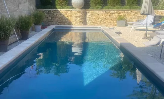 Pose de piscine, Chablis, R.S. BATI